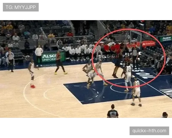 斯科蒂·巴恩斯无球跑动提升防守转换效率拉开对阵对手差距